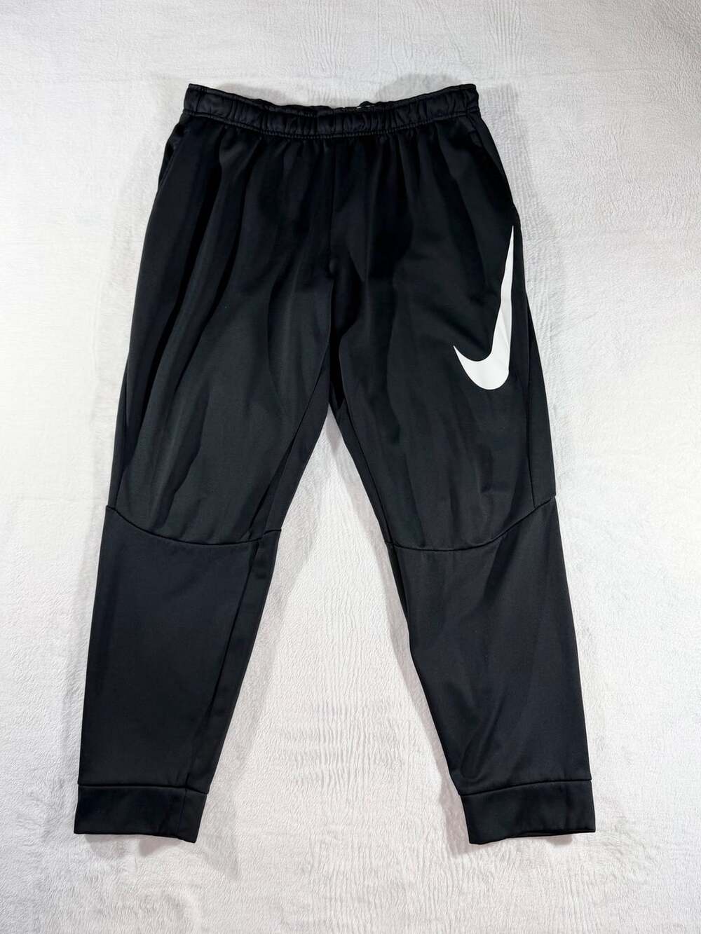 Nike Therma Dri-FIT Men’s Black Big Swoosh Athletic Jogger Sweatpants, XL